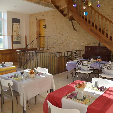 D'hotes Le Jardin Des Pierres Dorees 4* Marcy
